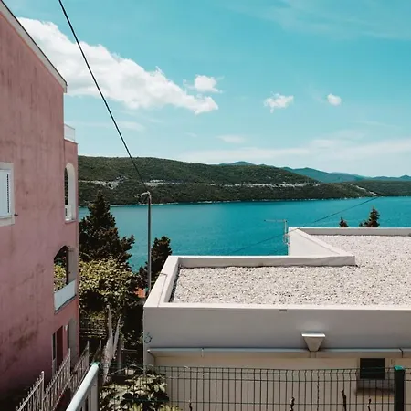 Ankica & Anamarija * נאום