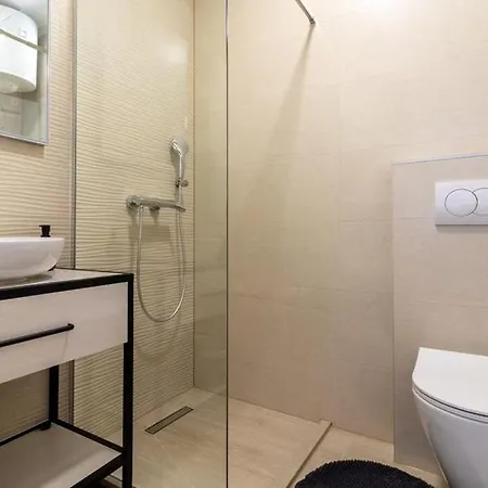 Ankica & Anamarija * נאום