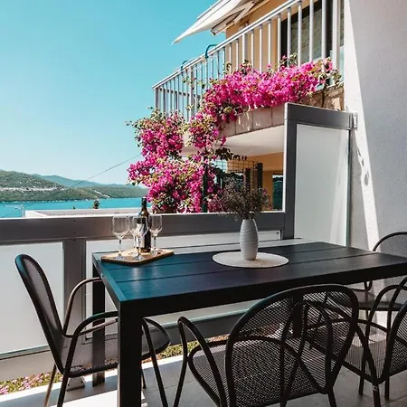 Apartman Ankica & Anamarija