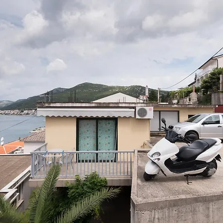 Ankica & Anamarija Neum