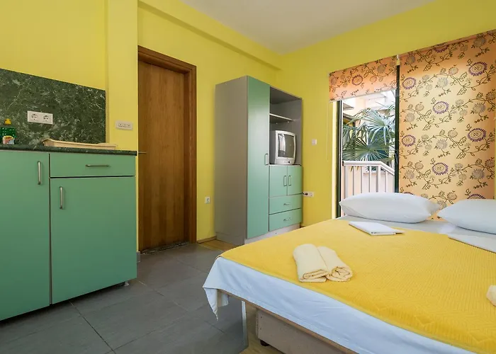 Ankica & Anamarija Neum